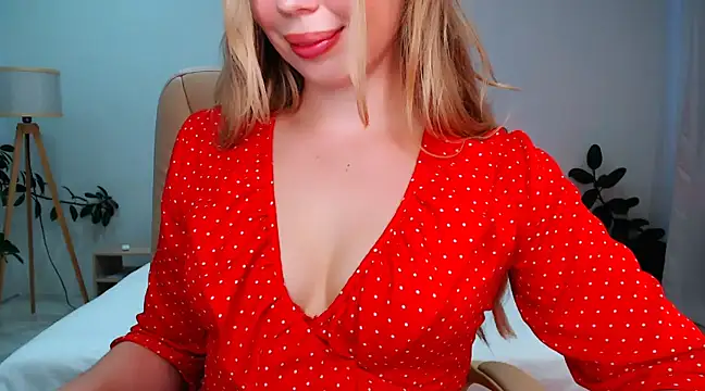 Snapshot of NaughtyNylonFeet chatting on January 1, 4:18 am NaughtyNylonFeet online show from January 1, 4:18 am