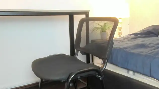 Caroline dh online show from February 12, 11:38 am