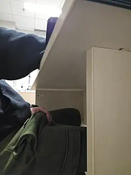 Snapshot of Ibag01 chatting on February 10, 4:11 pm Ibag01 online show from February 10, 4:11 pm