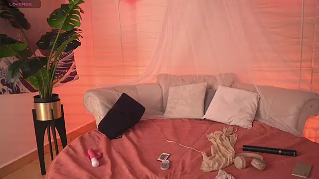 Dear Morgan online show from February 20, 6:35 pm