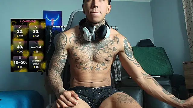 Snapshot of Nickhot0609 chatting on March 22, 8:51 am Nickhot0609 online show from March 22, 8:51 am