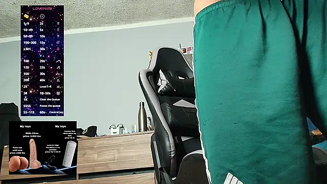 Nickhot0609 online show from July 15, 1:11 am