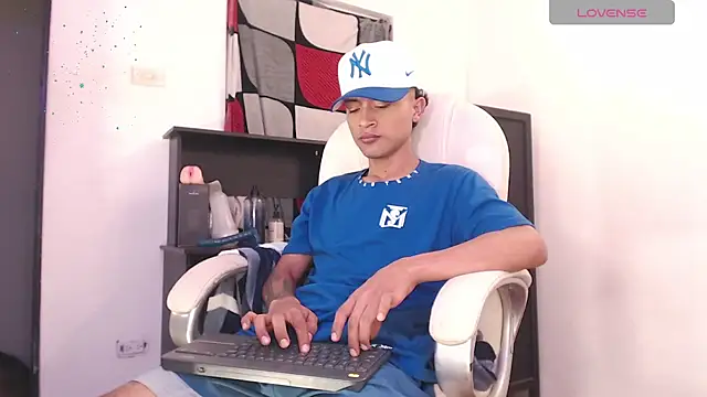 Edward Milleer online show from September 12, 11:26 pm