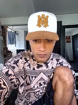 Edward Milleer online show from November 3, 4:30 pm