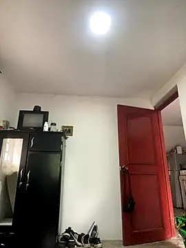 Jestebanano online show from October 23, 1:32 pm