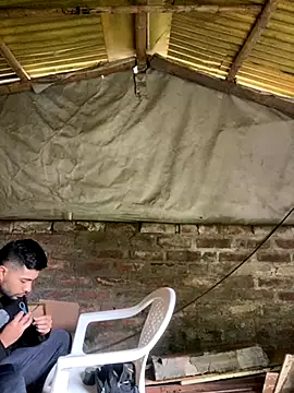 Jestebanano online show from November 4, 1:32 pm