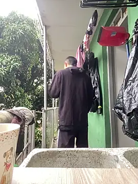 Jestebanano online show from February 16, 12:45 pm