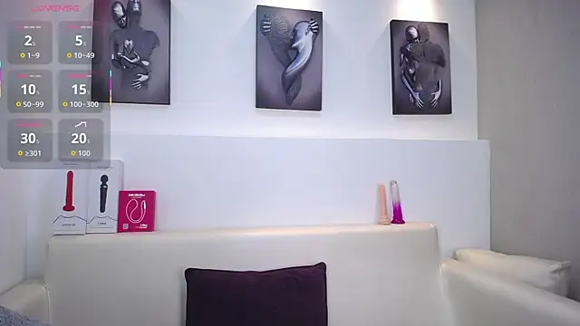 Melodi Roux online show from December 17, 12:33 pm