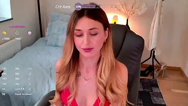 Sophie Enzo online show from February 24, 8:38 am