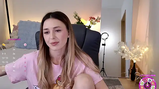 Sophie Enzo online show from March 18, 10:26 pm