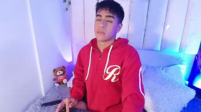 kiing azahell online show from January 24, 1:24 am