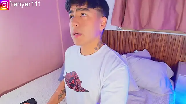 kiing azahell online show from February 7, 1:42 am