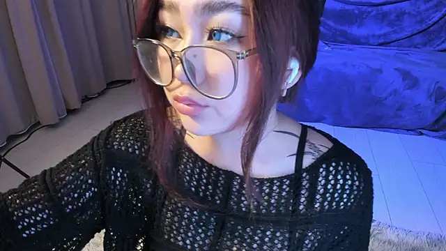 Yuriko May online show from January 29, 3:37 pm