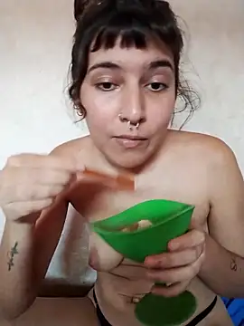 Snapshot of Cloeegoth chatting on March 5, 6:12 pm Cloeegoth online show from March 5, 6:12 pm