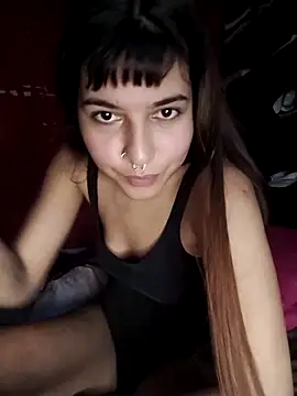 Snapshot of Cloeegoth chatting on March 15, 6:21 pm Cloeegoth online show from March 15, 6:21 pm