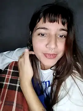 Snapshot of Cloeegoth chatting on March 16, 8:32 am Cloeegoth online show from March 16, 8:32 am