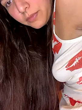 Snapshot of Cloeegoth chatting on September 15, 12:43 am Cloeegoth online show from September 15, 12:43 am