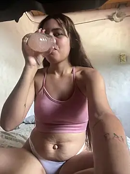 Snapshot of Cloeegoth chatting on February 11, 4:45 pm Cloeegoth online show from February 11, 4:45 pm