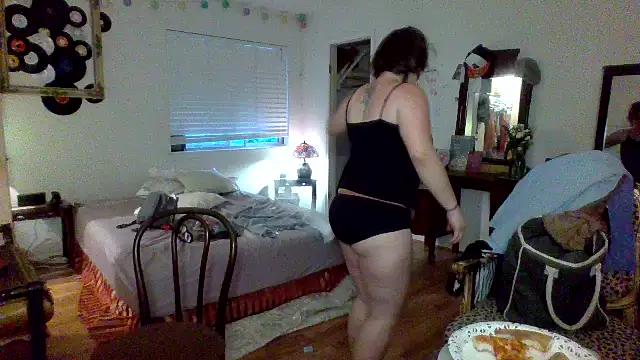 sophiarica online show from May 12, 12:52 am