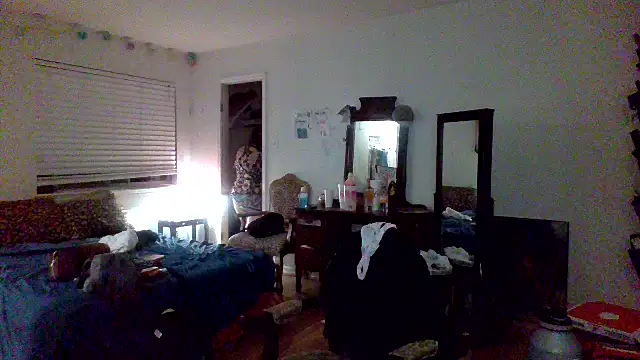 sophiarica online show from May 28, 4:32 am