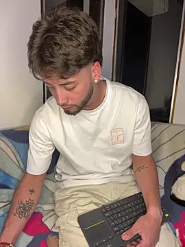 MattDevon online show from March 19, 2:59 am