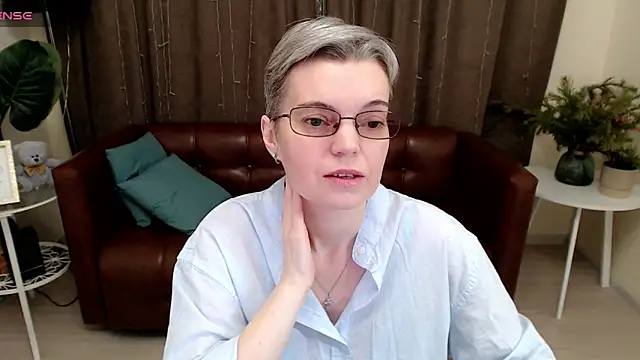 Cutie Erikaa1 online show from January 11, 2:30 am