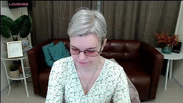 Cutie Erikaa1 online show from January 22, 2:37 am