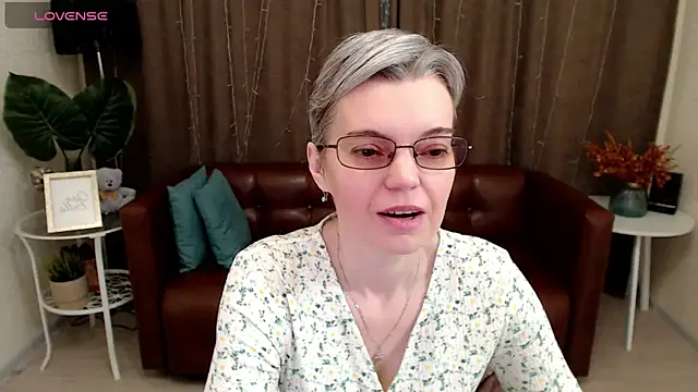 Cutie Erikaa1 online show from January 23, 2:33 am