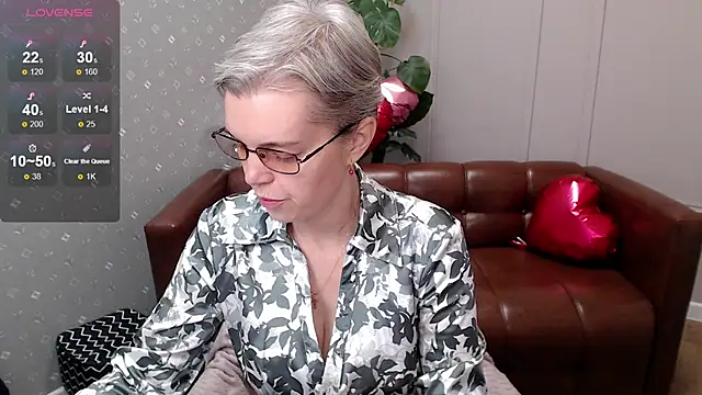 Cutie Erikaa1 online show from March 4, 2:17 am