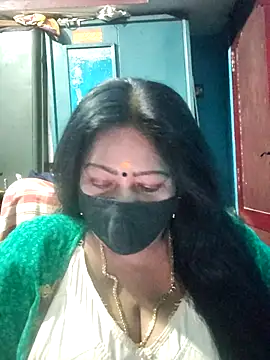 Snapshot of maniisha chatting on June 6, 5:06 pm maniisha online show from June 6, 5:06 pm