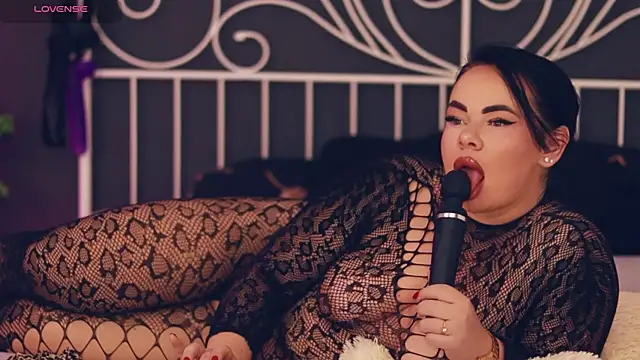 MissLilaa online show from November 21, 4:27 pm