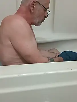 geilerschwanz64 online show from January 11, 9:04 pm