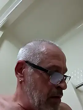 geilerschwanz64 online show from January 28, 3:47 am