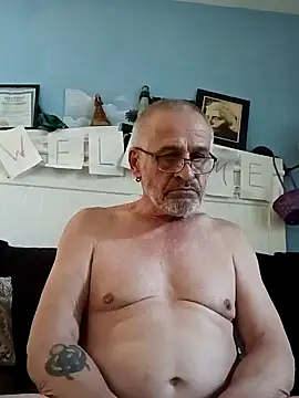 geilerschwanz64 online show from January 30, 9:47 am