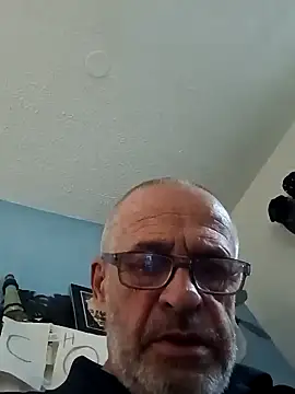 geilerschwanz64 online show from February 2, 9:51 am