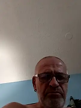 geilerschwanz64 online show from February 6, 5:57 am