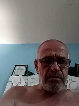 geilerschwanz64 online show from February 6, 6:24 pm