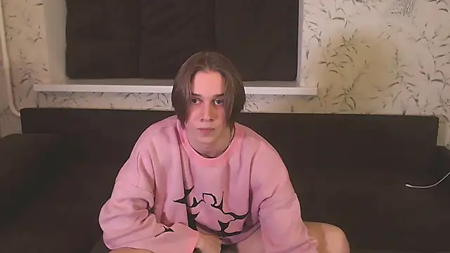 Snapshot of Marcus_Swampov chatting on October 19, 4:18 pm Marcus Swampov online show from October 19, 4:18 pm