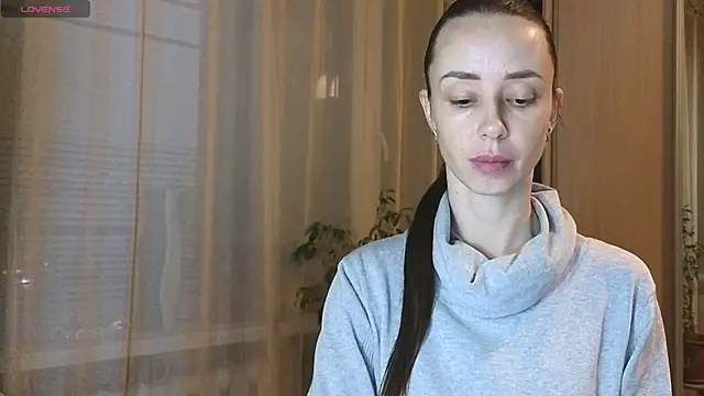 Snapshot of Miss_Milka chatting on February 1, 6:51 pm Miss Milka online show from February 1, 6:51 pm