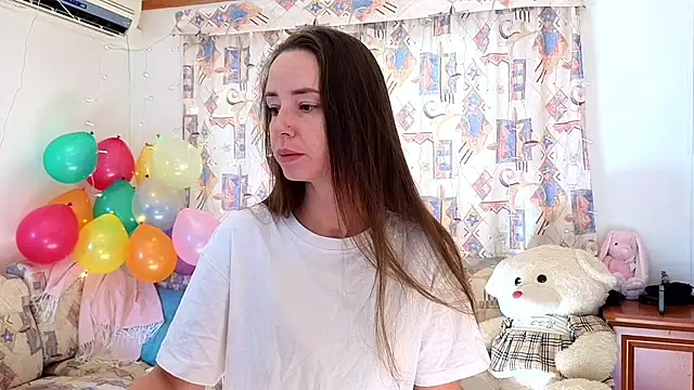 Snapshot of Miss_Milka chatting on January 6, 10:41 am Miss Milka online show from January 6, 10:41 am