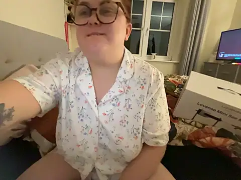 Tallulah-mae-xoxox online show from March 13, 11:05 pm