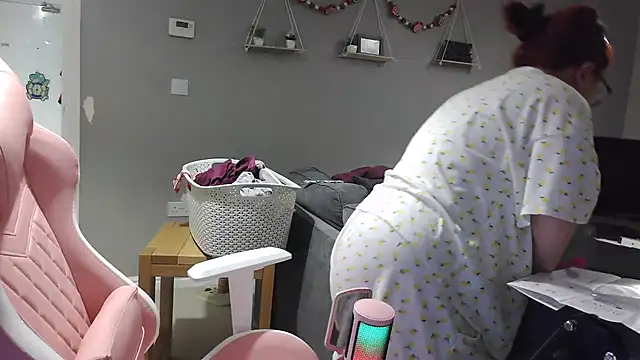 Tallulah-mae-xoxox online show from March 22, 6:58 pm