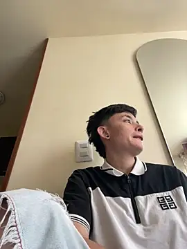 nico 18x online show from October 23, 7:45 pm