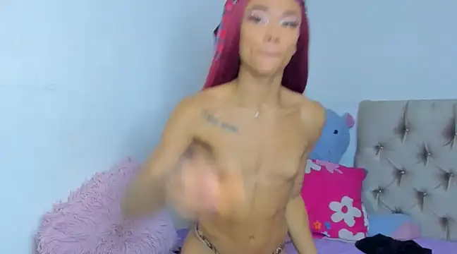 Snapshot of StassieBell chatting on December 25, 5:05 am StassieBell online show from December 25, 5:05 am