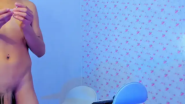 Snapshot of StassieBell chatting on October 4, 4:49 pm StassieBell online show from October 4, 4:49 pm