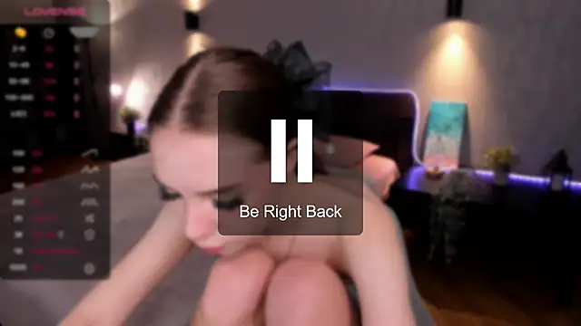 Snapshot of MilliBrown_ chatting on February 16, 11:59 am MilliBrown online show from February 16, 11:59 am