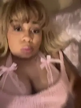 camiliaskye online show from December 23, 1:08 am