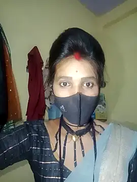 Snapshot of Hoty_girl_143 chatting on February 16, 9:37 am Hoty girl 143 online show from February 16, 9:37 am