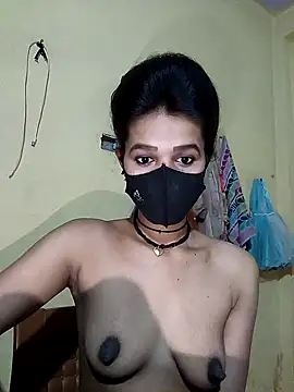 Snapshot of Hoty_girl_143 chatting on February 21, 1:44 am Hoty girl 143 online show from February 21, 1:44 am