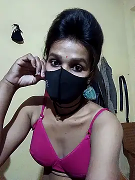 Snapshot of Hoty_girl_143 chatting on February 24, 9:43 am Hoty girl 143 online show from February 24, 9:43 am